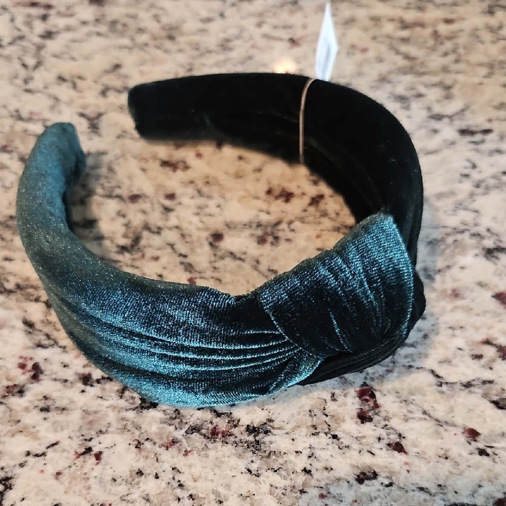 J.Crew Velvet Headband in Green